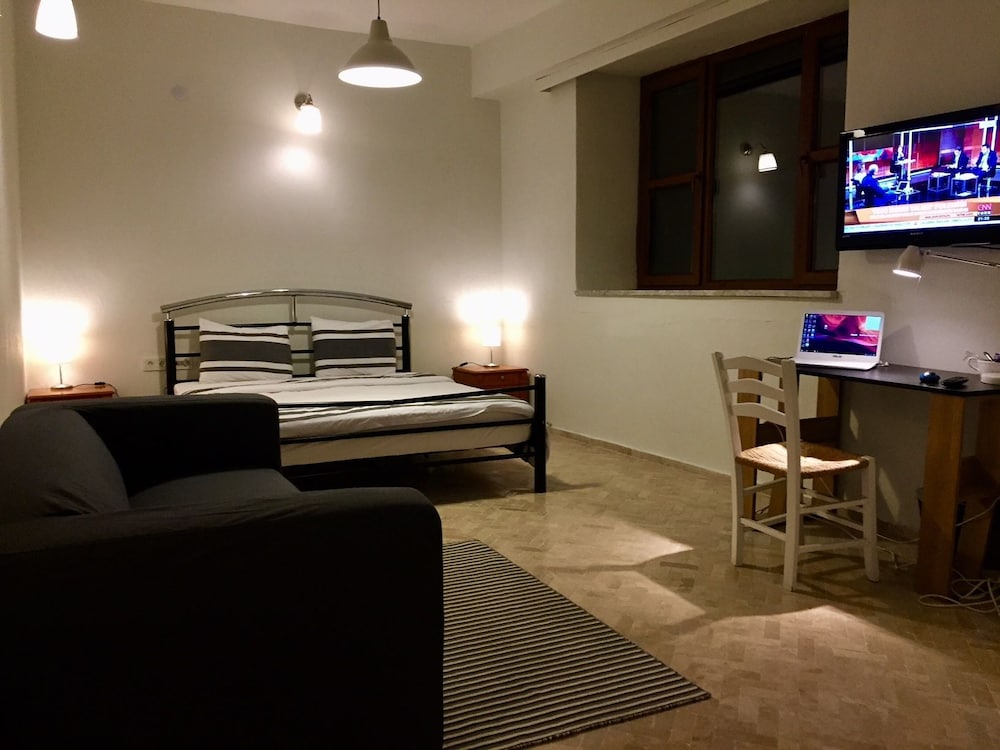 Attalos Suites Hotel