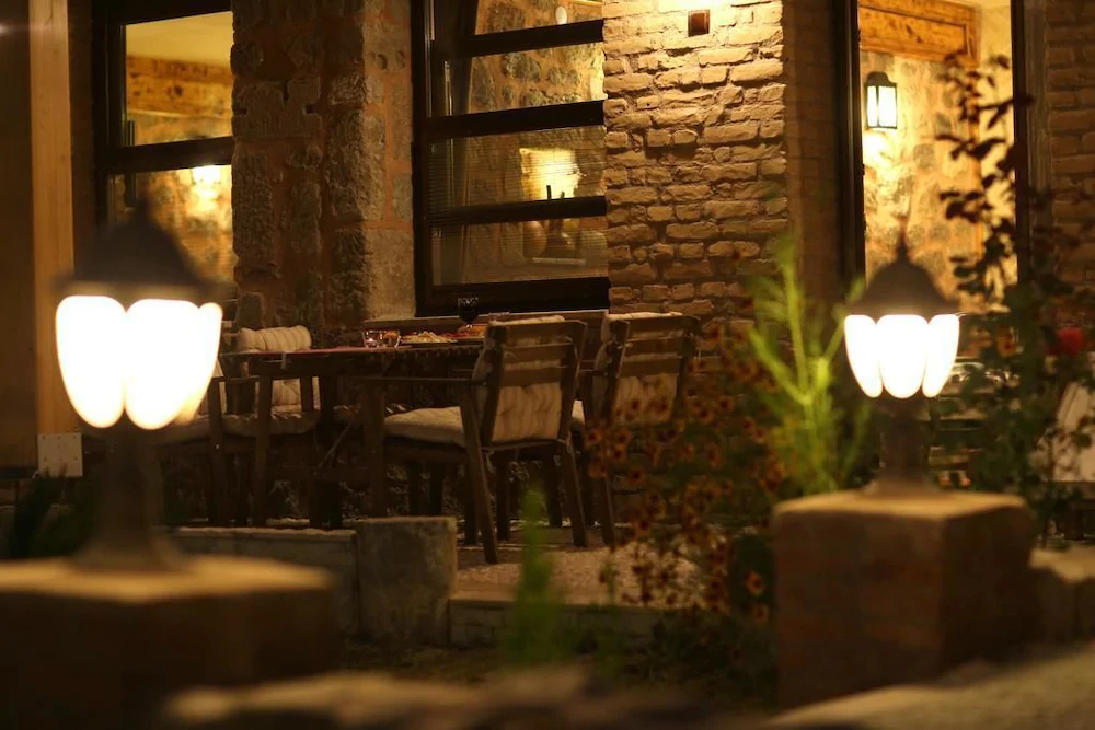 Attalos Suites Hotel