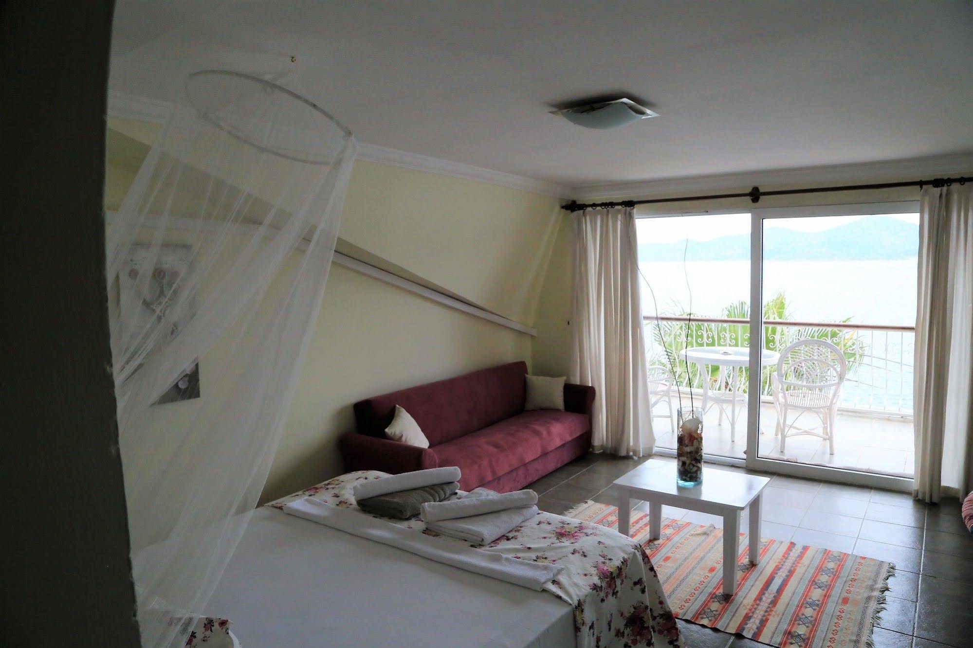 Dolphin Boutique Hotel