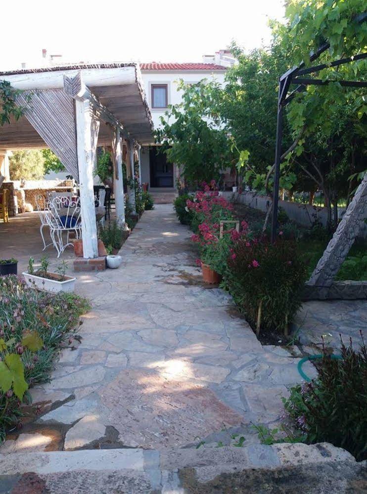 Bozcaada Iris Otel