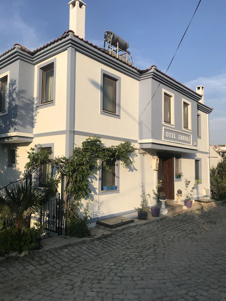 Ebruli Hotel