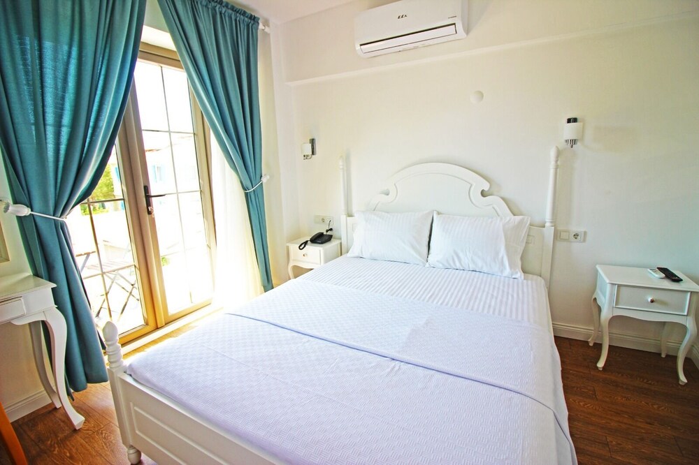 Fitoz Otel