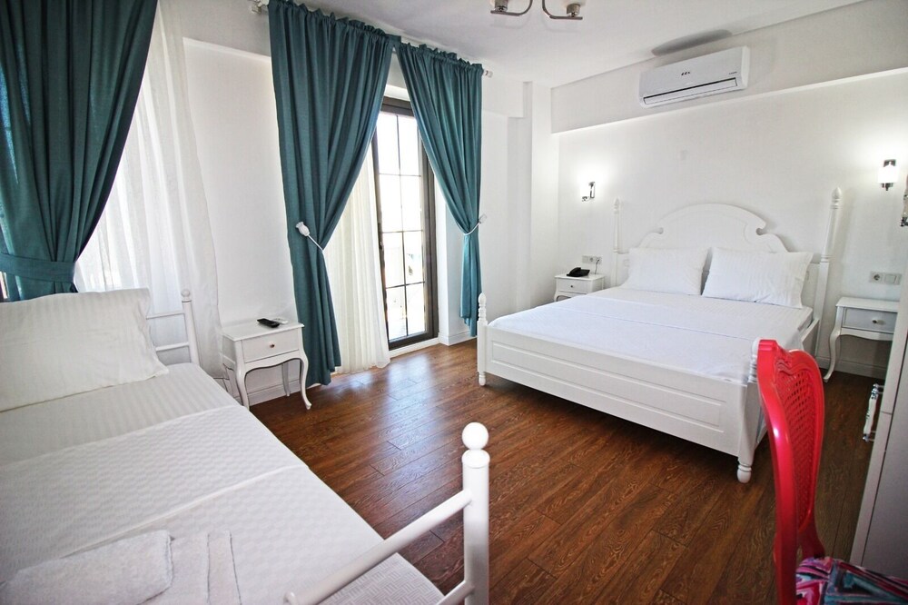 Fitoz Otel