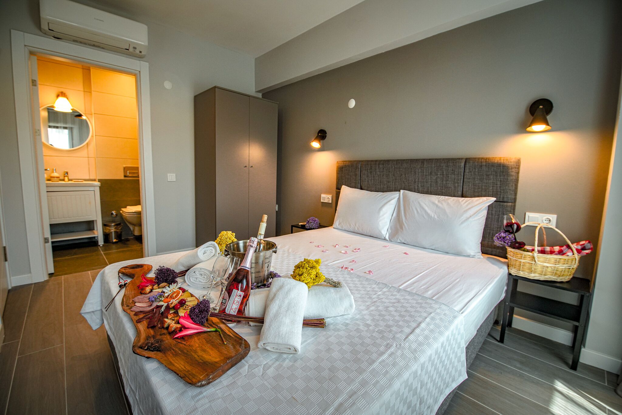 Irinikos Otel