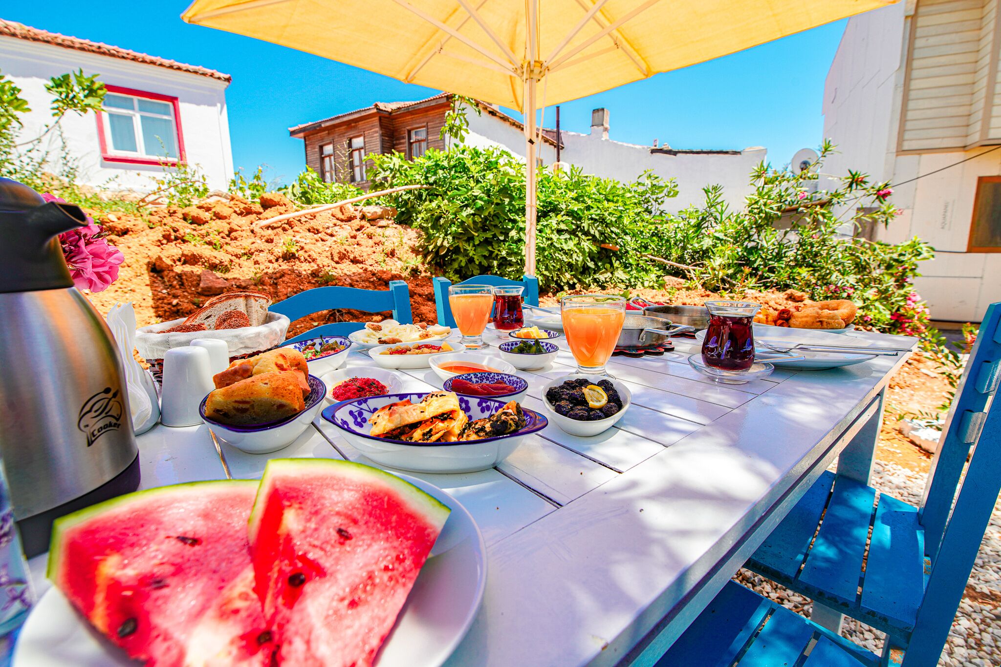 Irinikos Otel