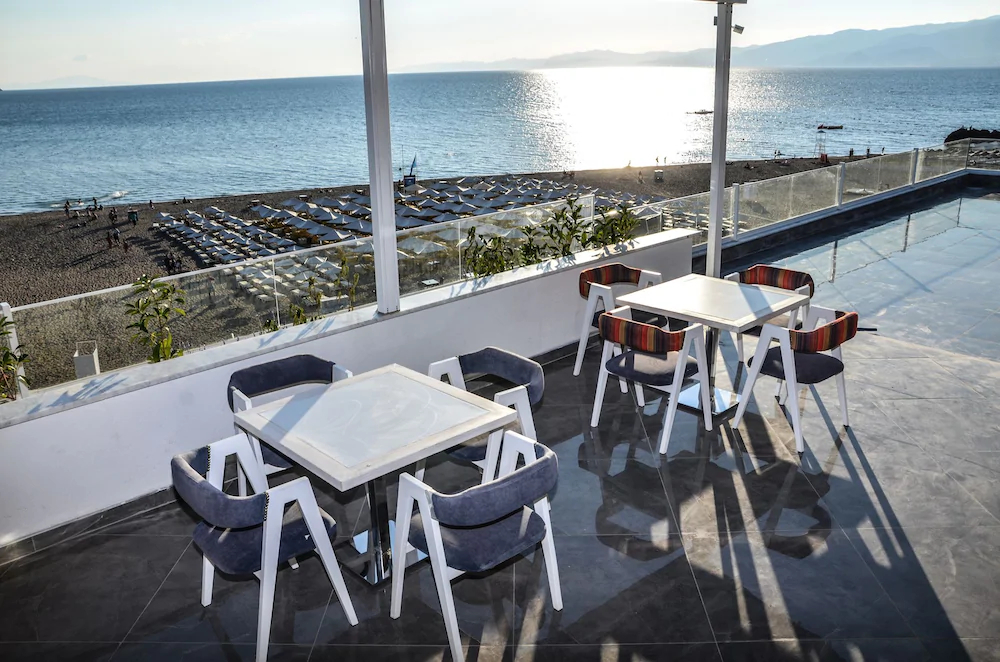 Karakas Hotel