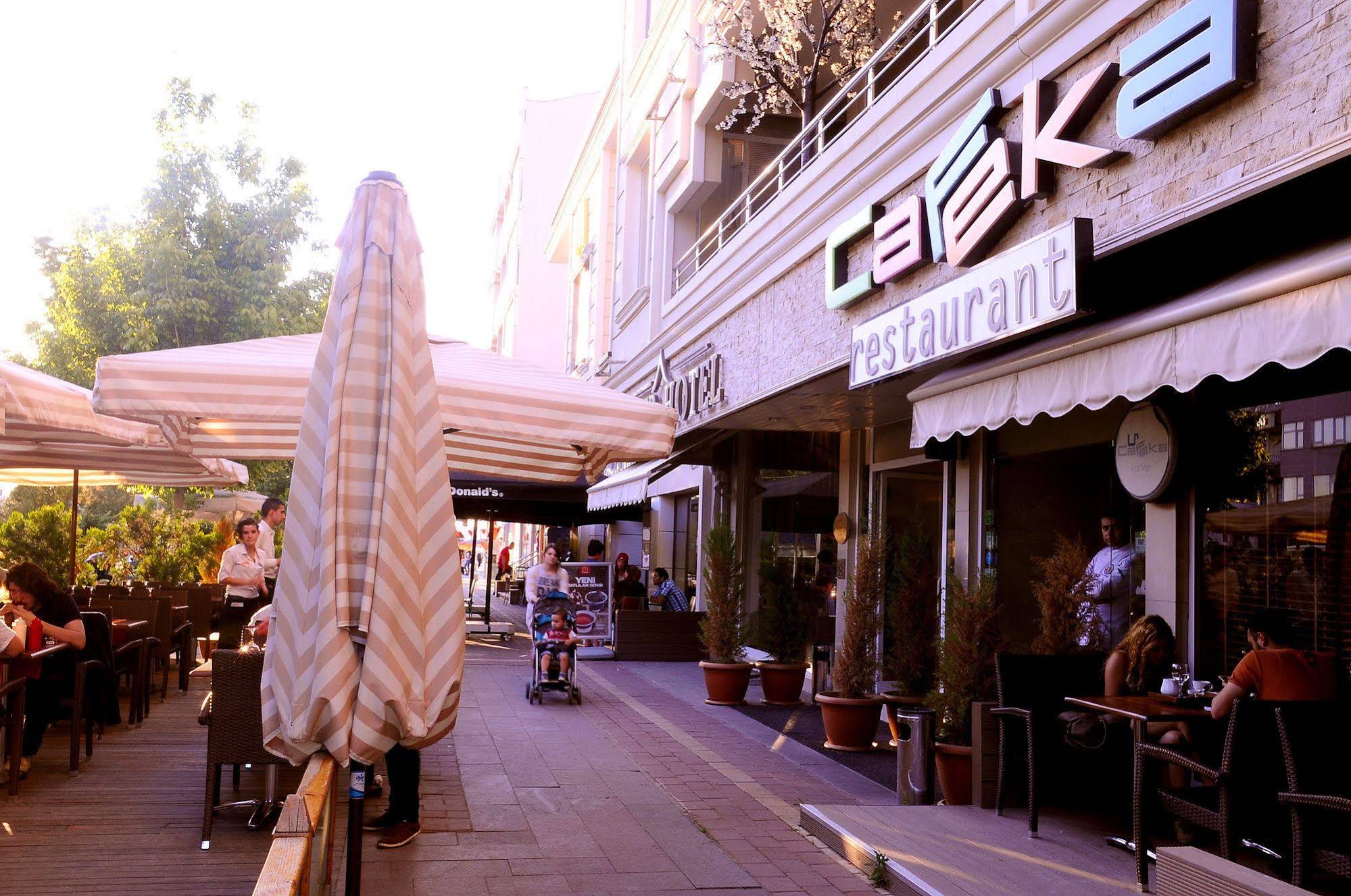 Artur Hotel
