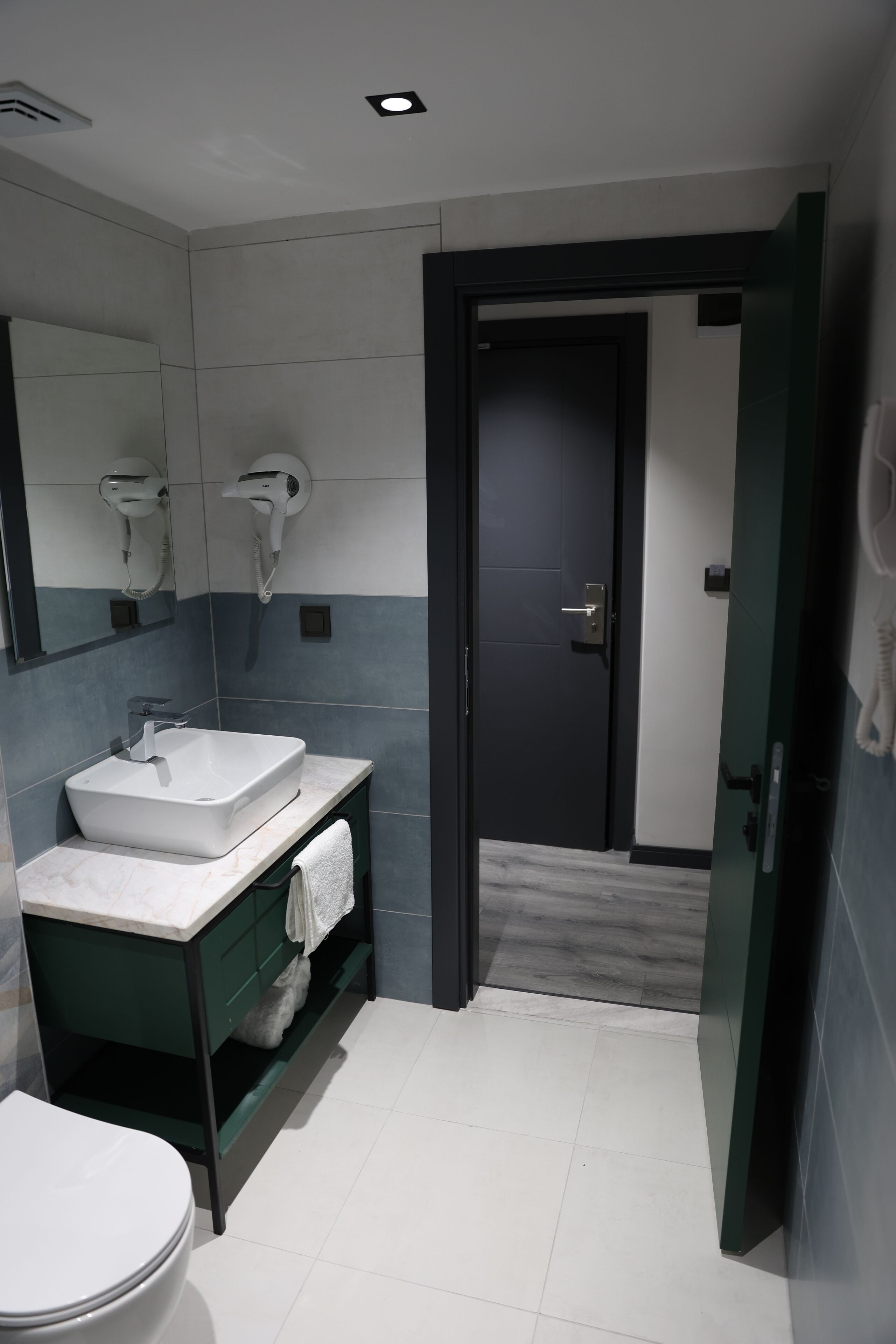 Aybek Ratio Hotel