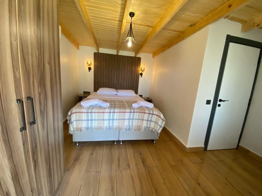 Tinos Otel & Bag Evi