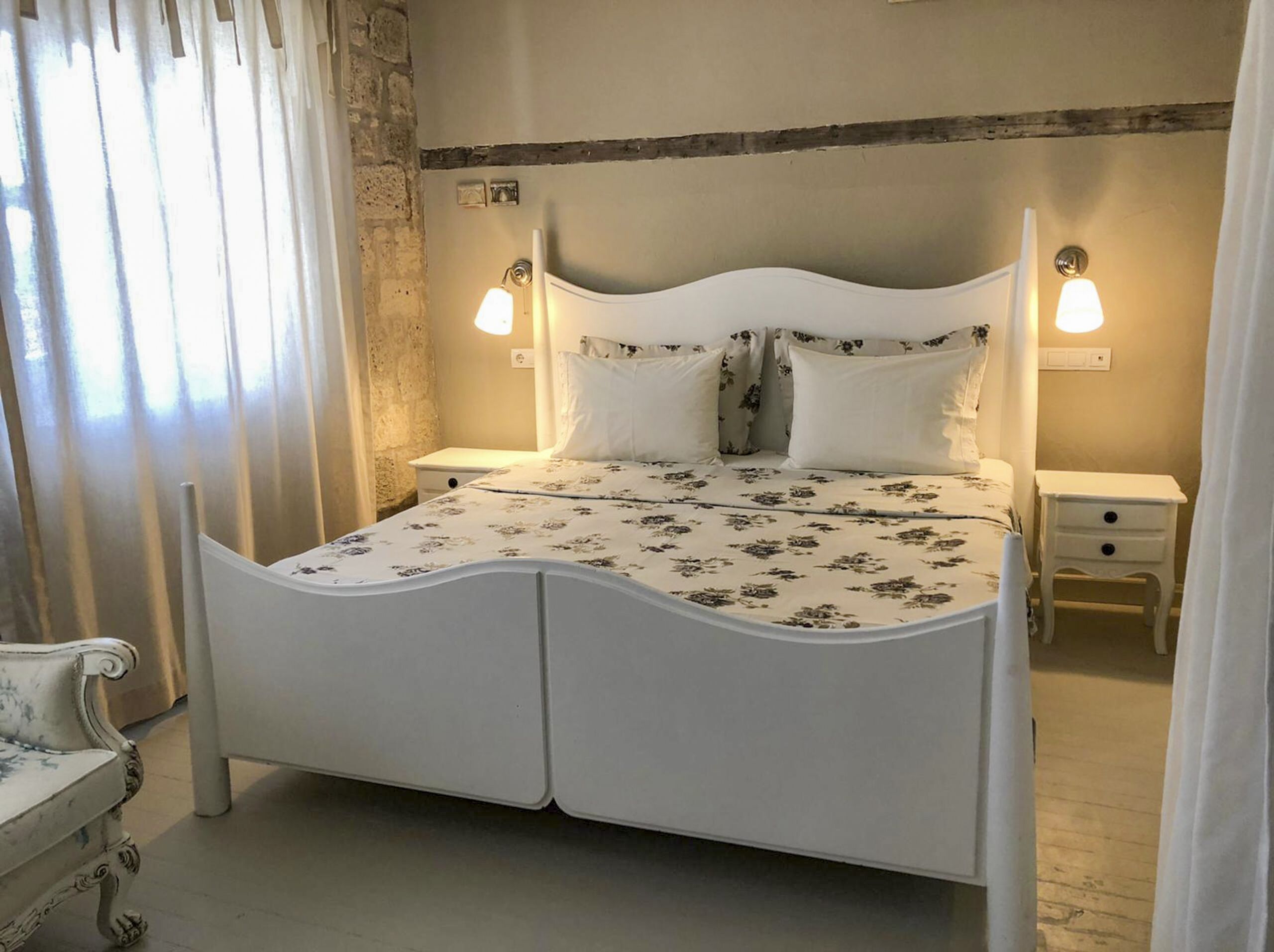 128A Hotel