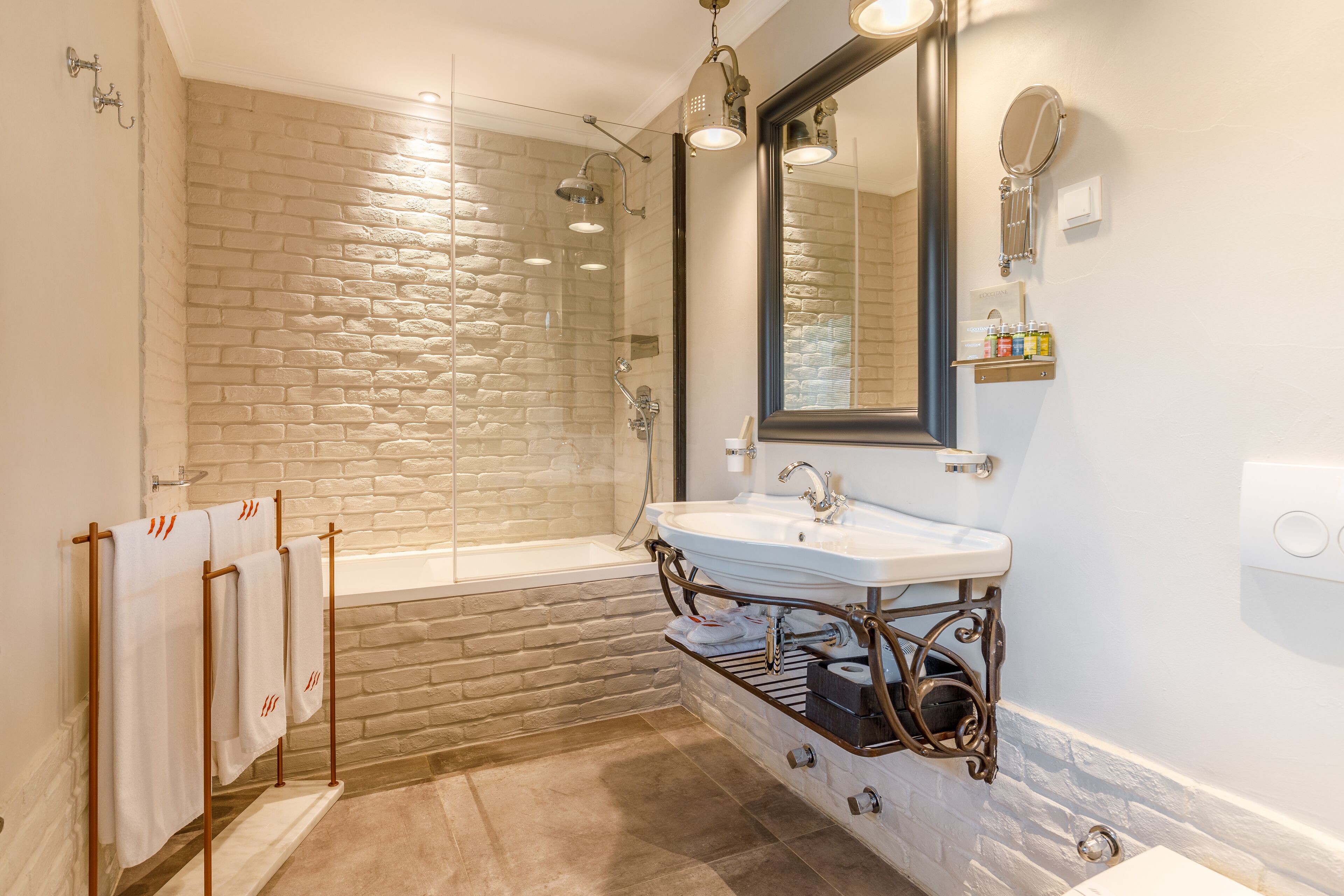 Alacatl Port Ladera Hotel