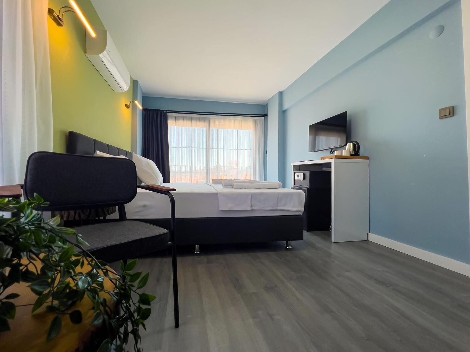 Dali Boutique Hotel