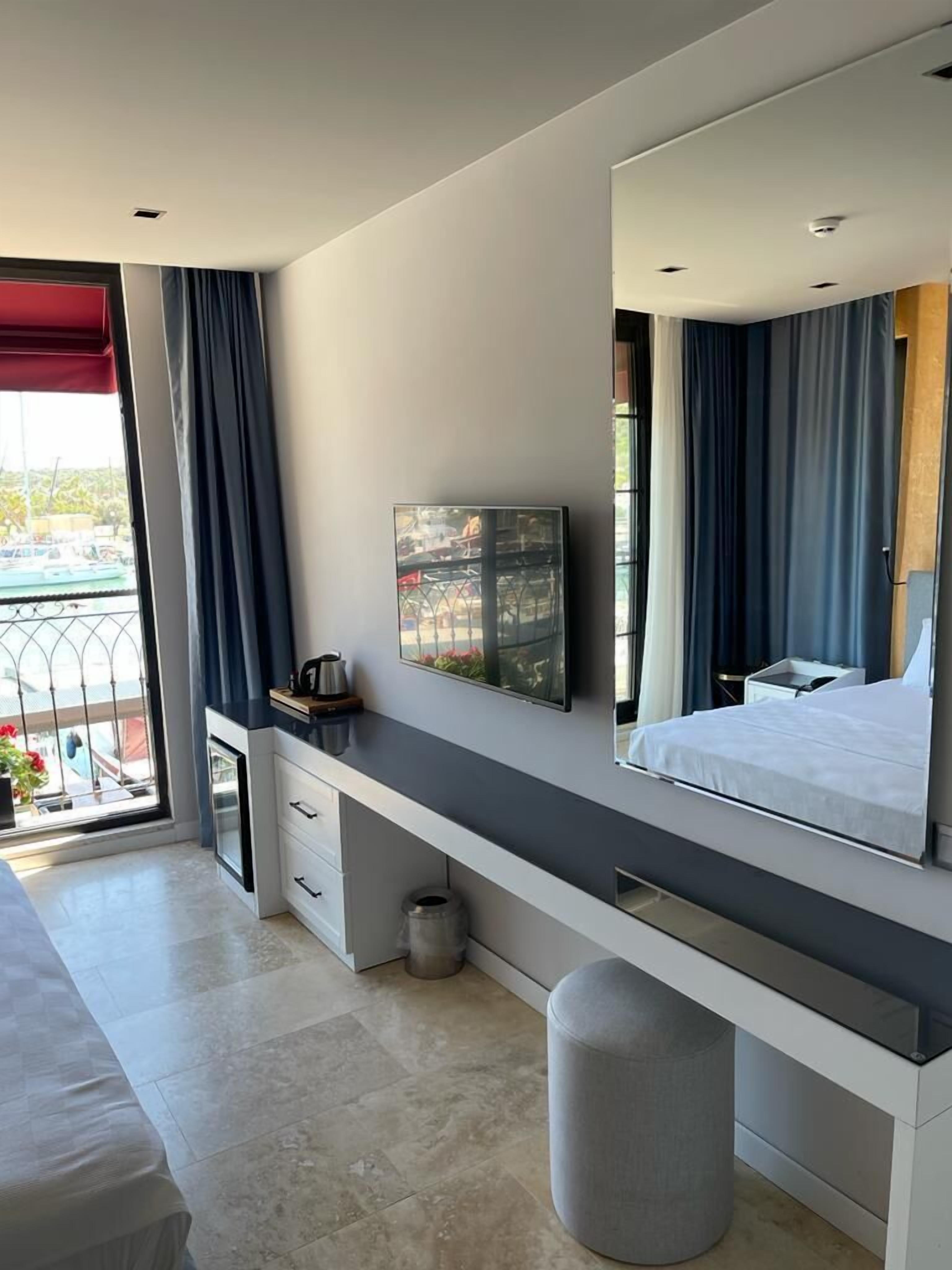 Dubh Linn Hotel