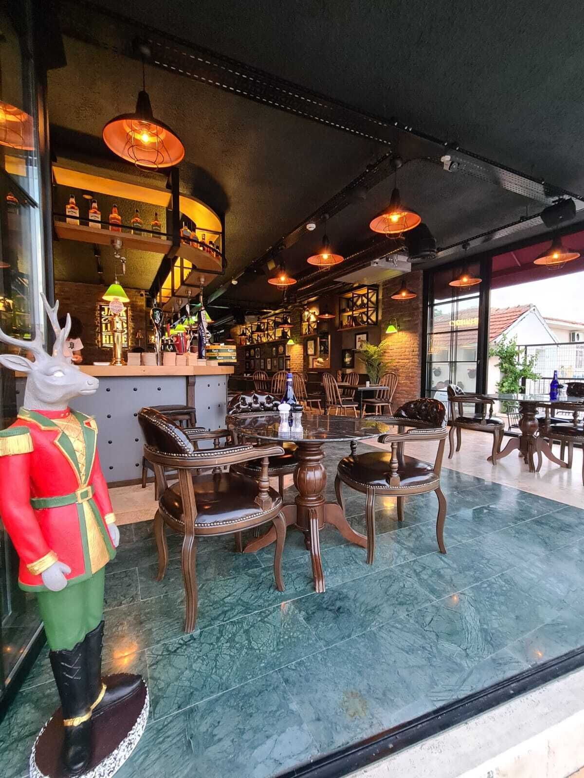 Dubh Linn Hotel