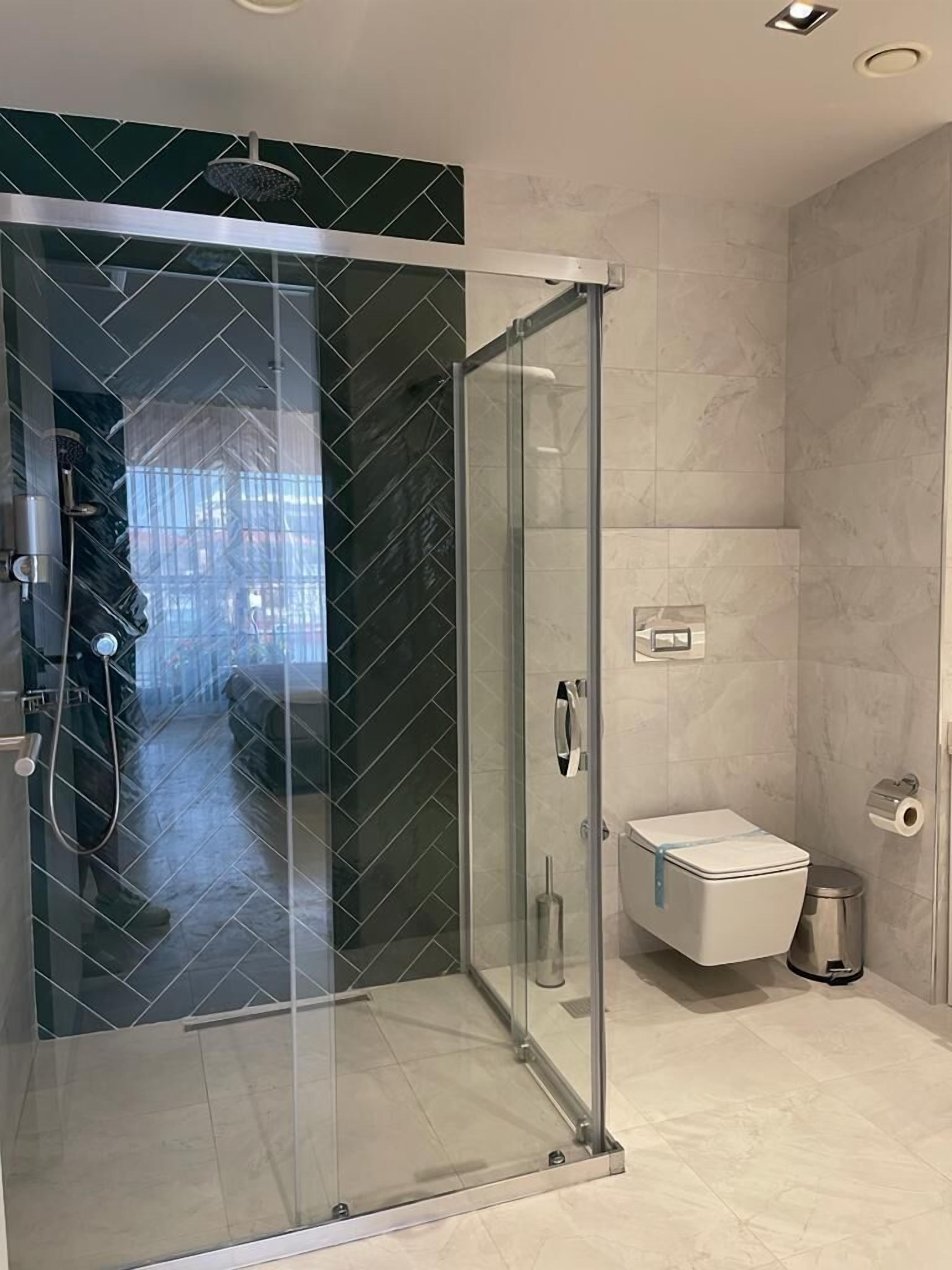 Dubh Linn Hotel