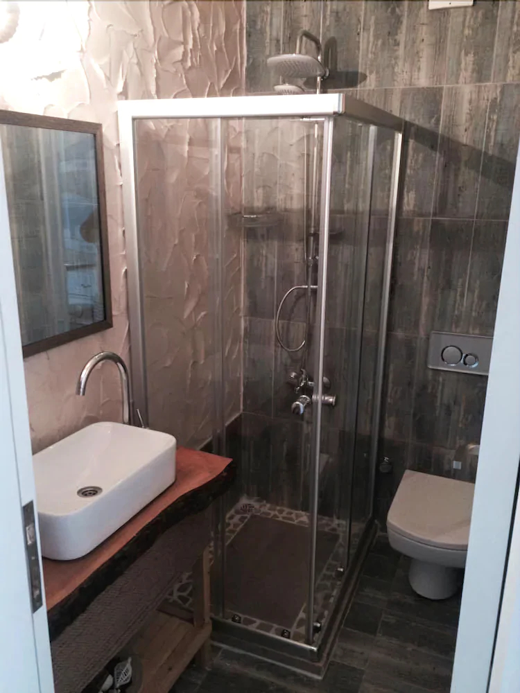 Erythros Boutique Hotel