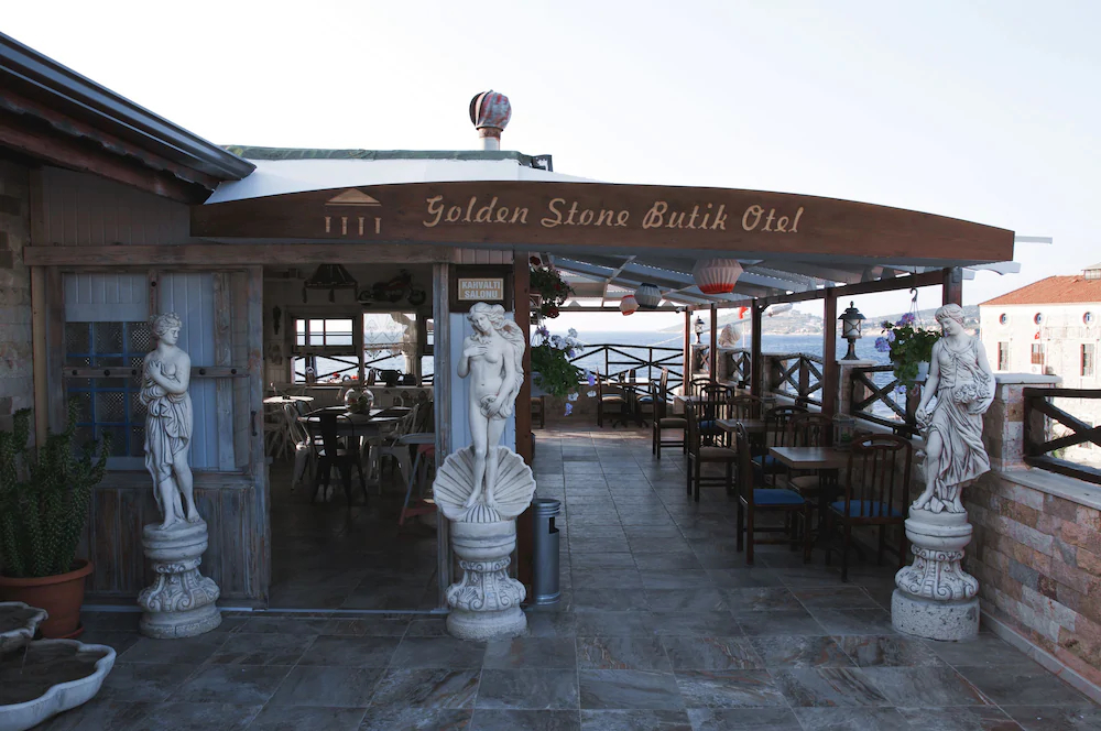 Golden Stone Hotel