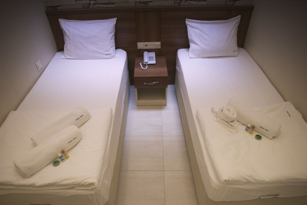 Golden Stone Hotel