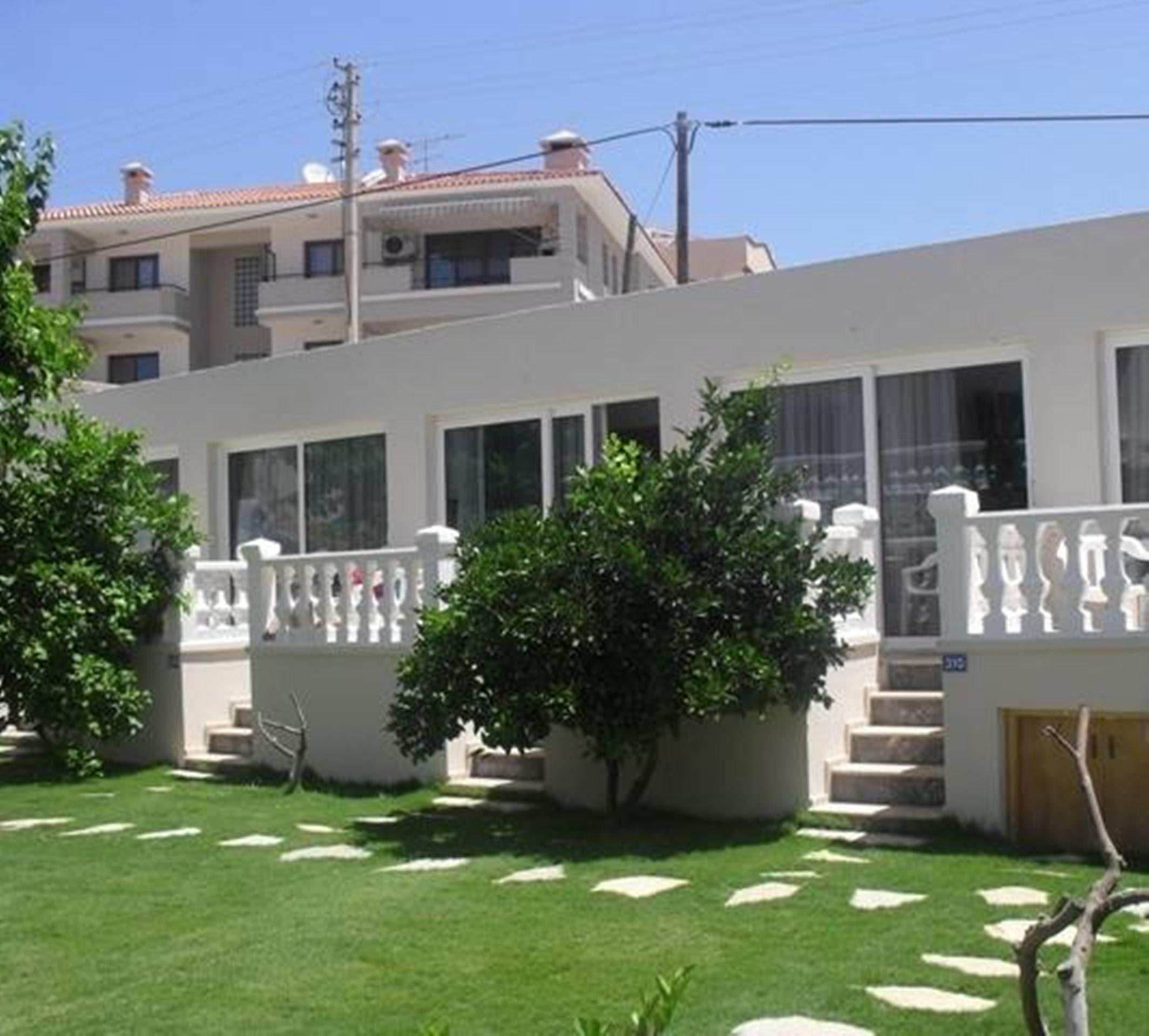 Hotel Doga Garden