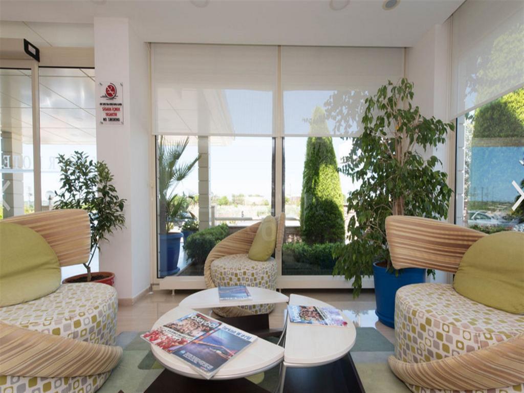 Kamer Suites & Hotel
