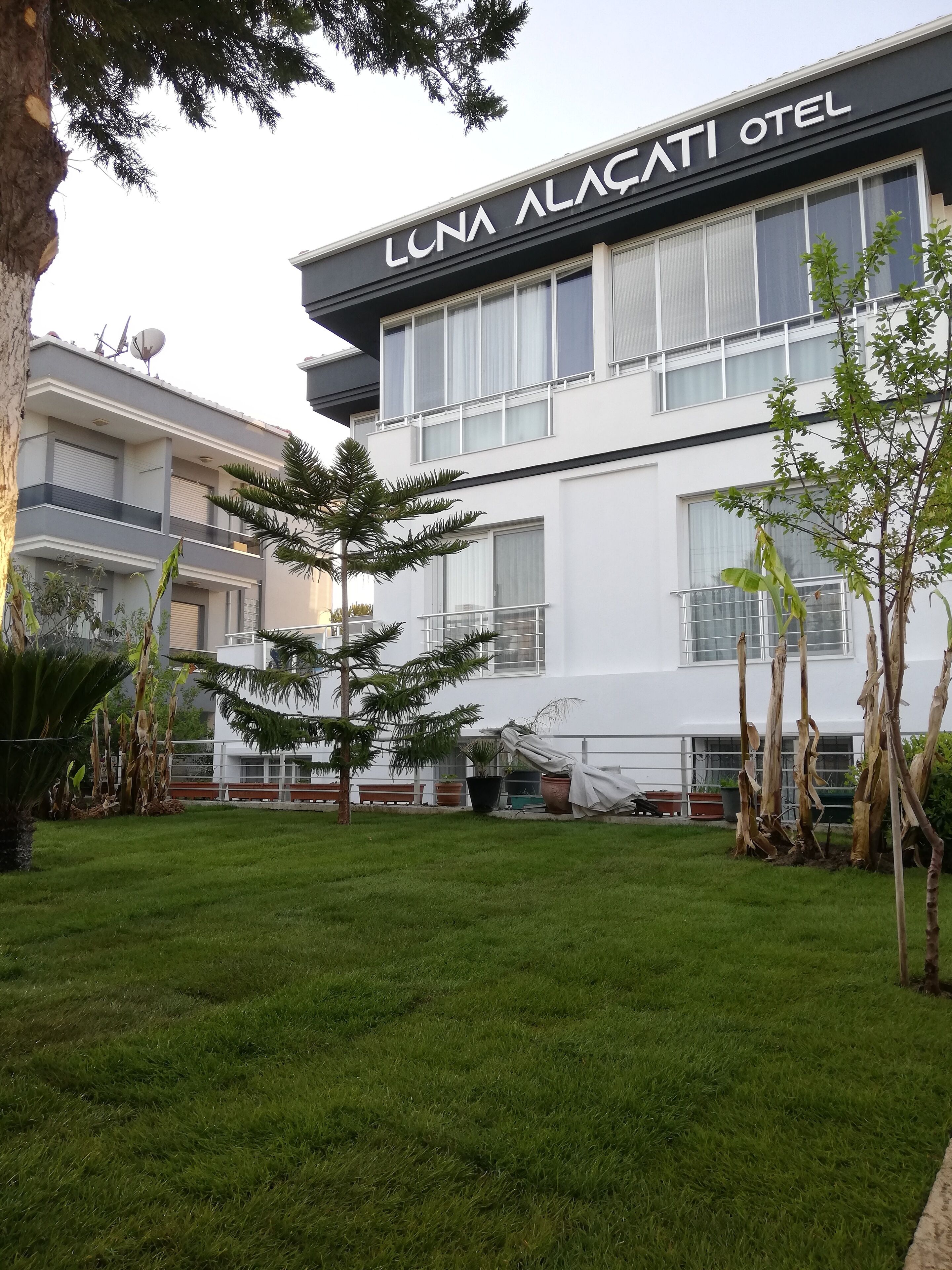 Luna Alacati Hotel