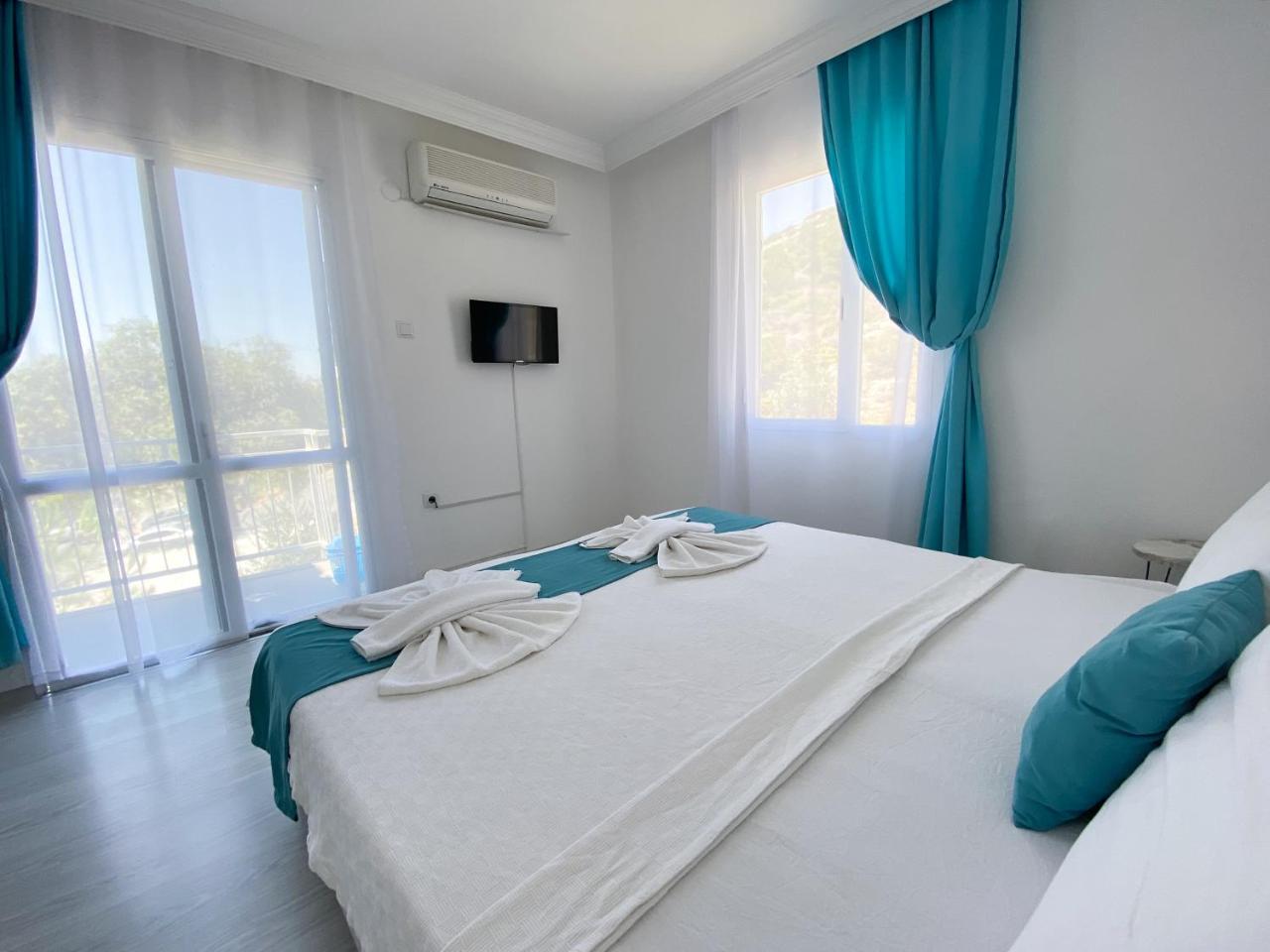 Minerva Port Hotel
