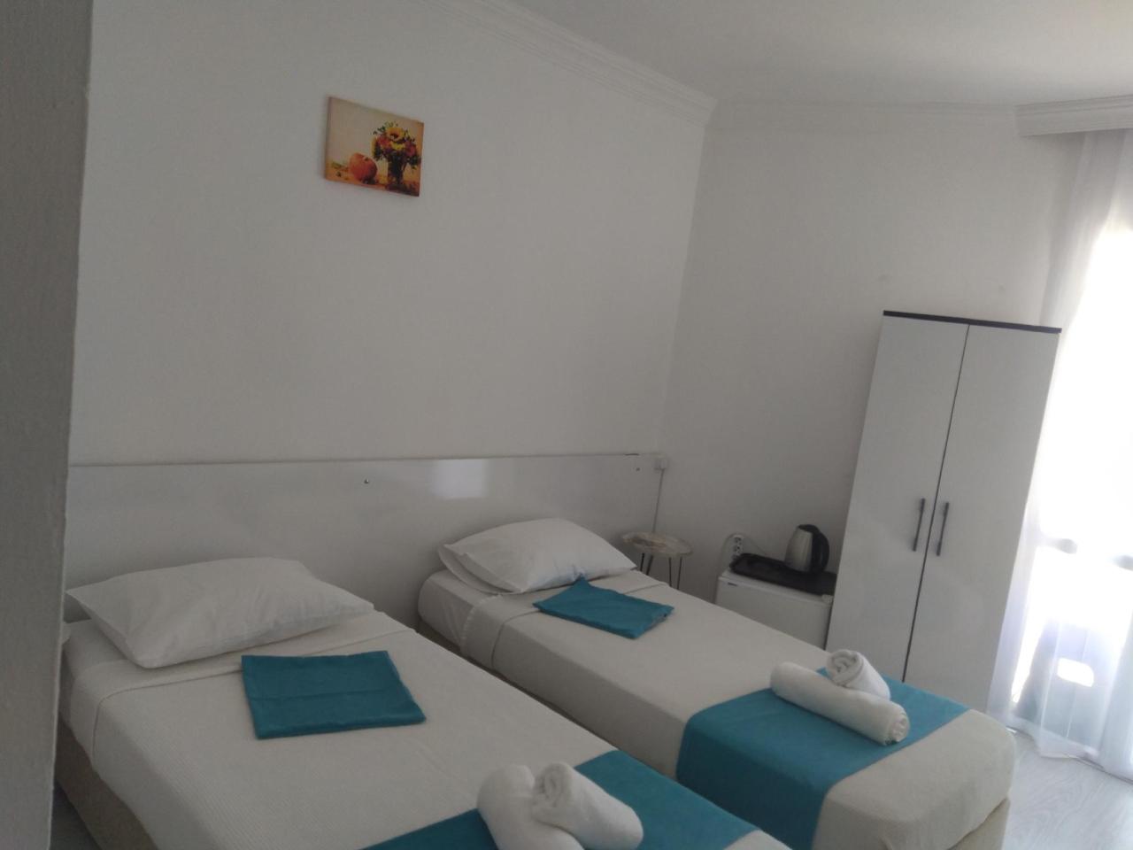 Minerva Port Hotel