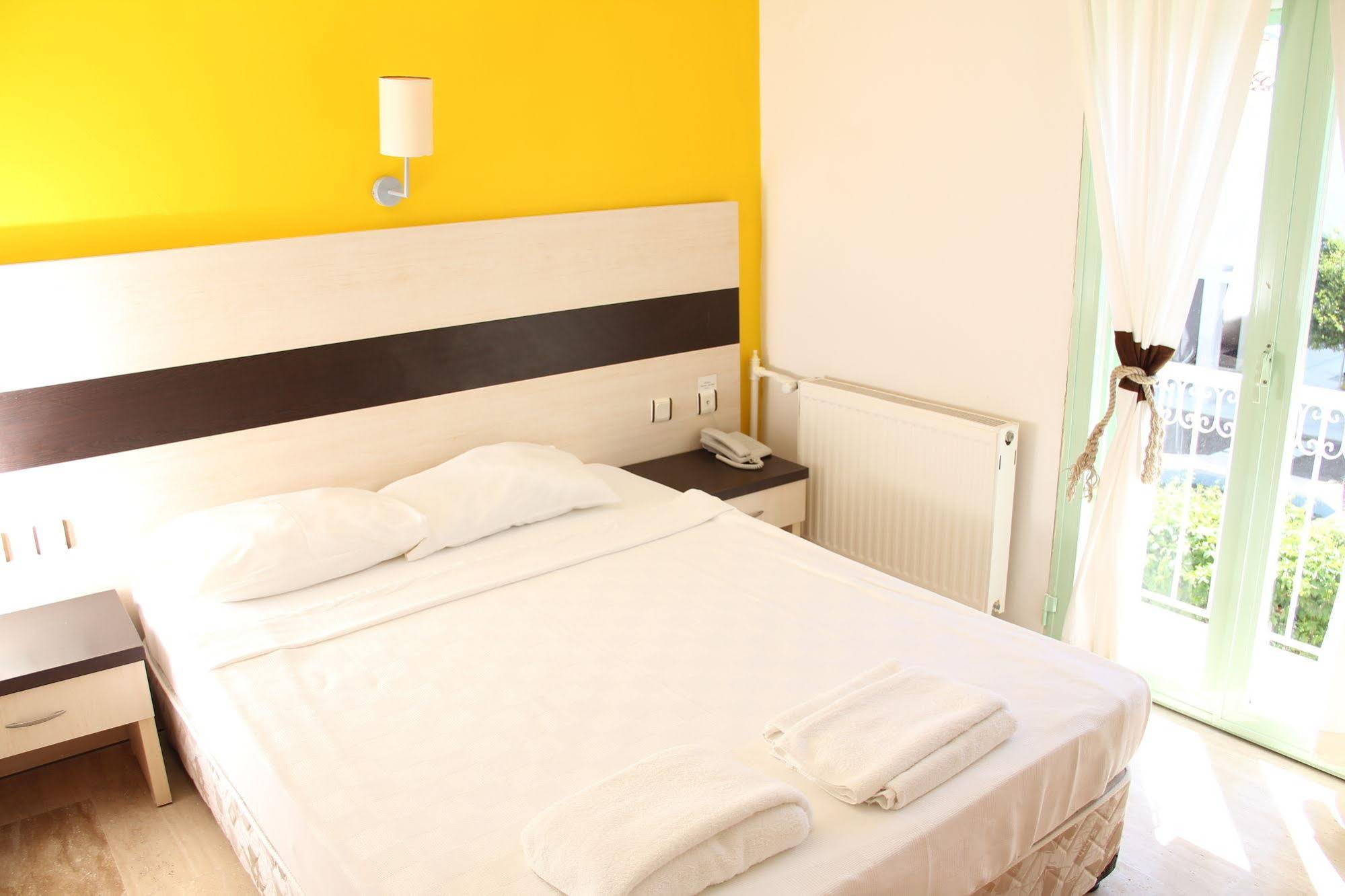 R+ Hostel