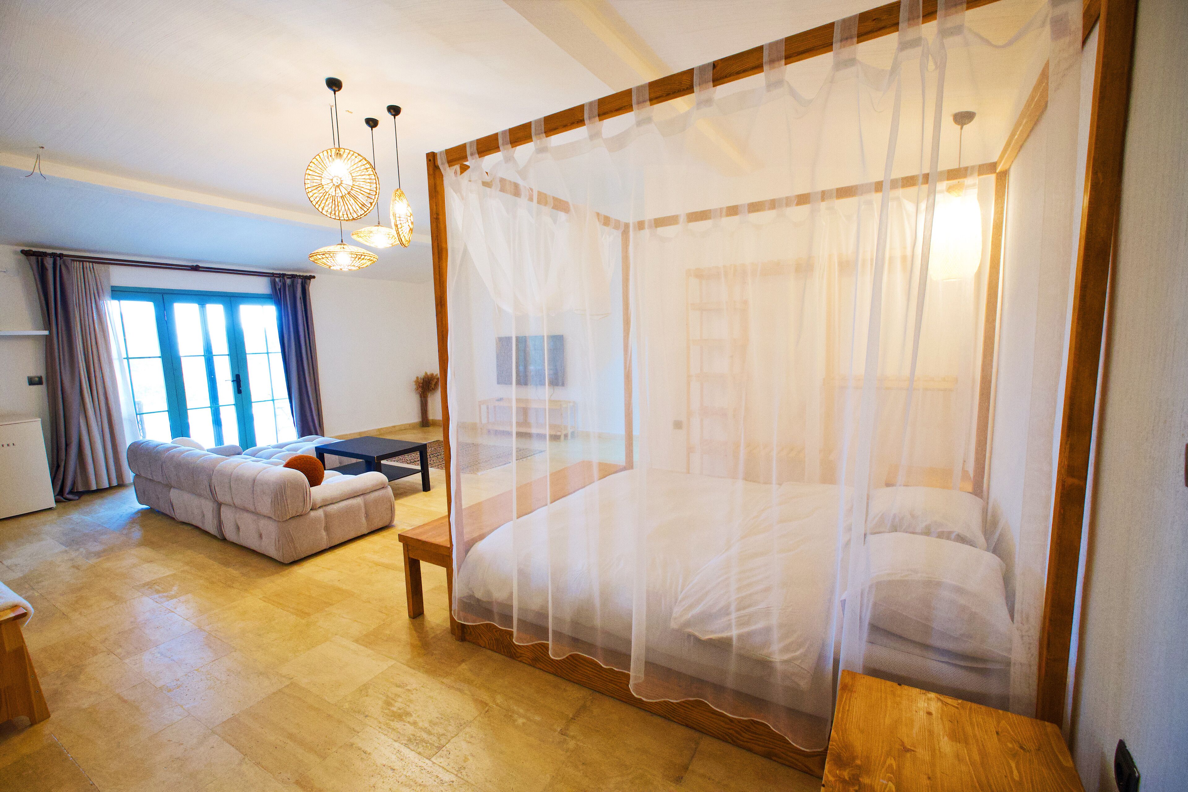 Ride And Stay Hotel