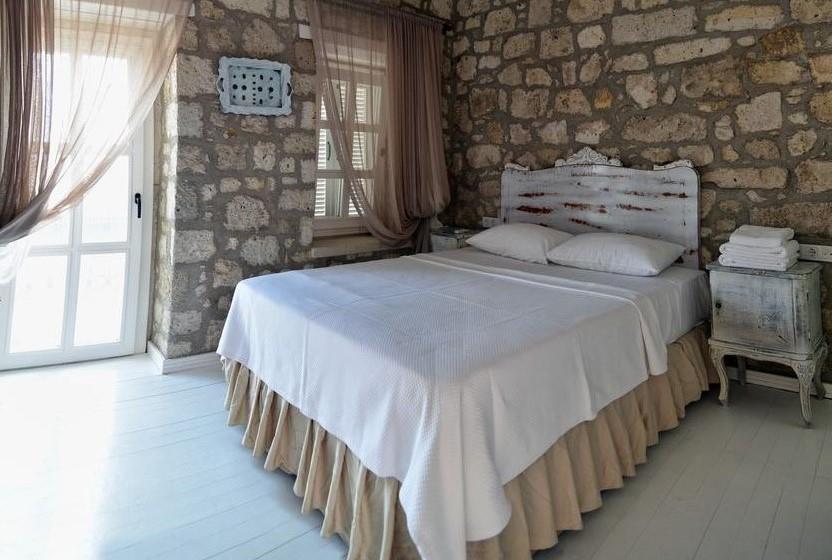 Simira Hotel