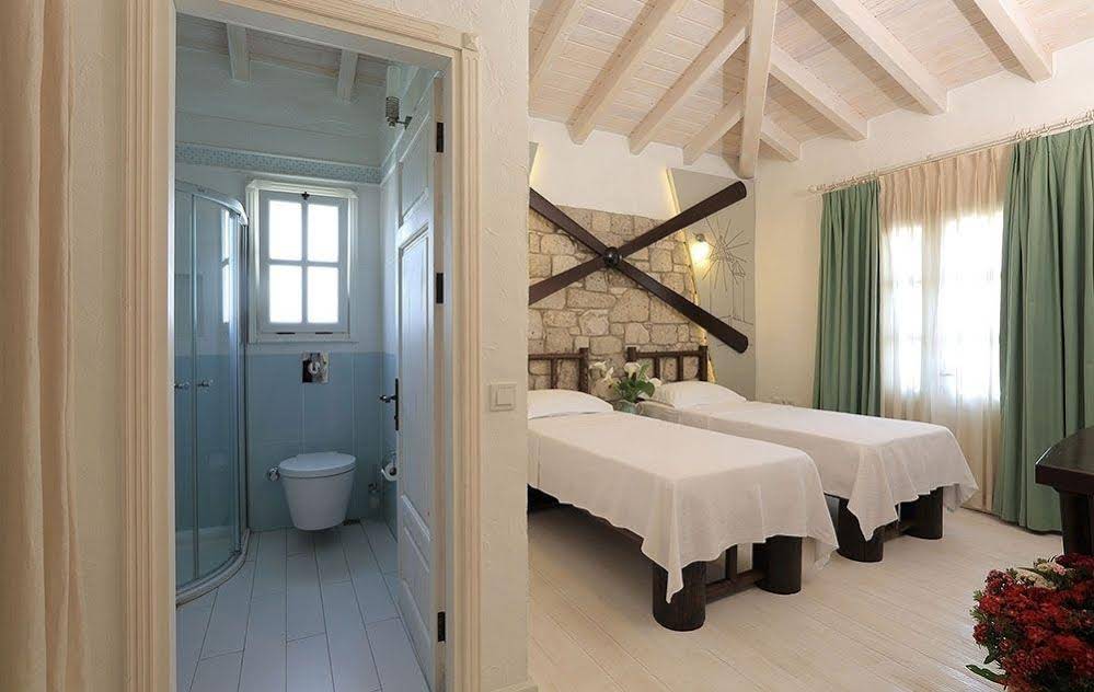 1850 Hotel