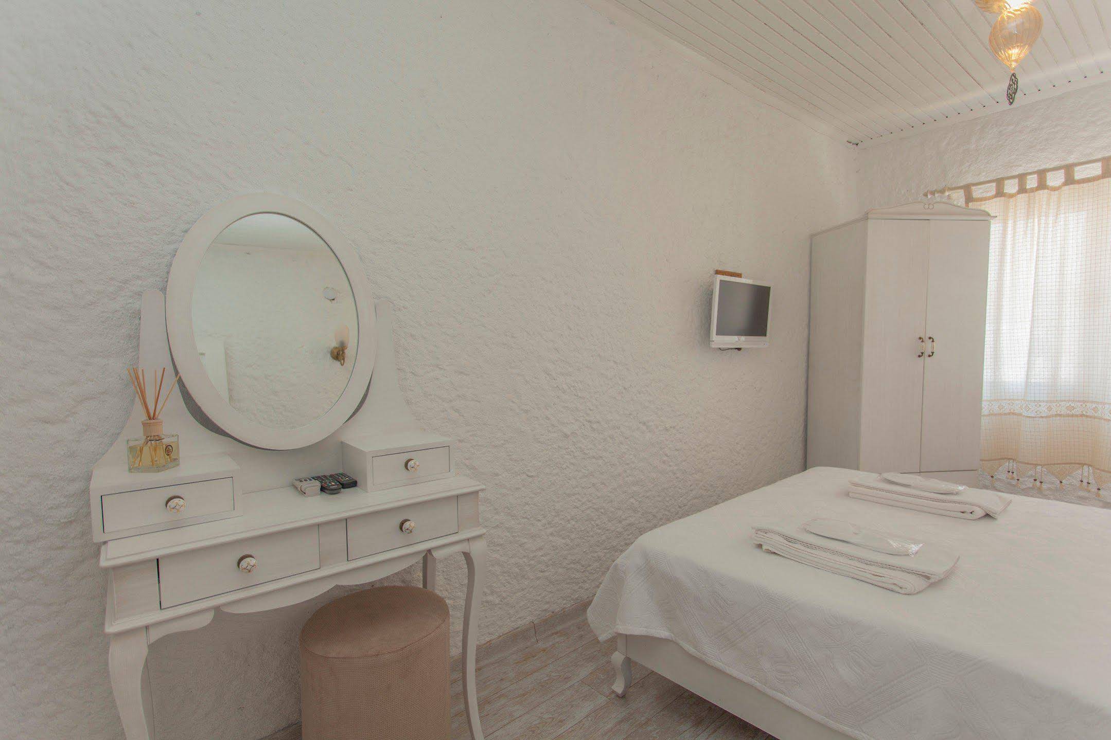 Alaçatl Alanur Otel