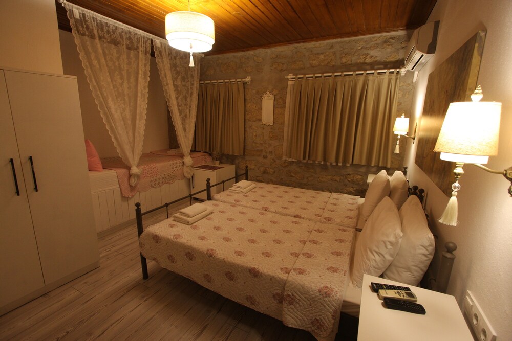 Imerek Tas Ev Otel