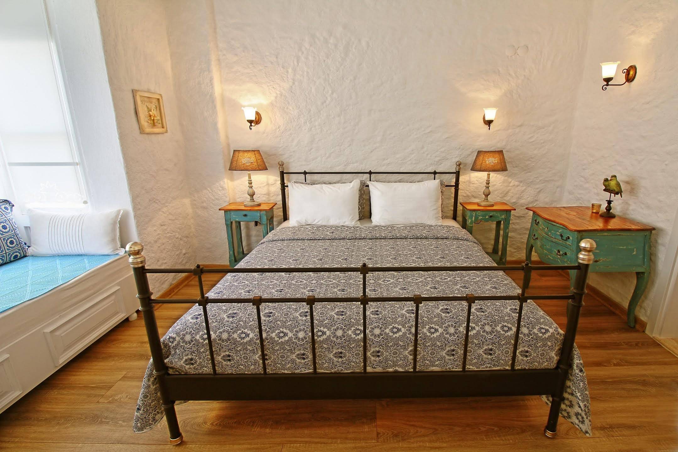 Kupina  Otel