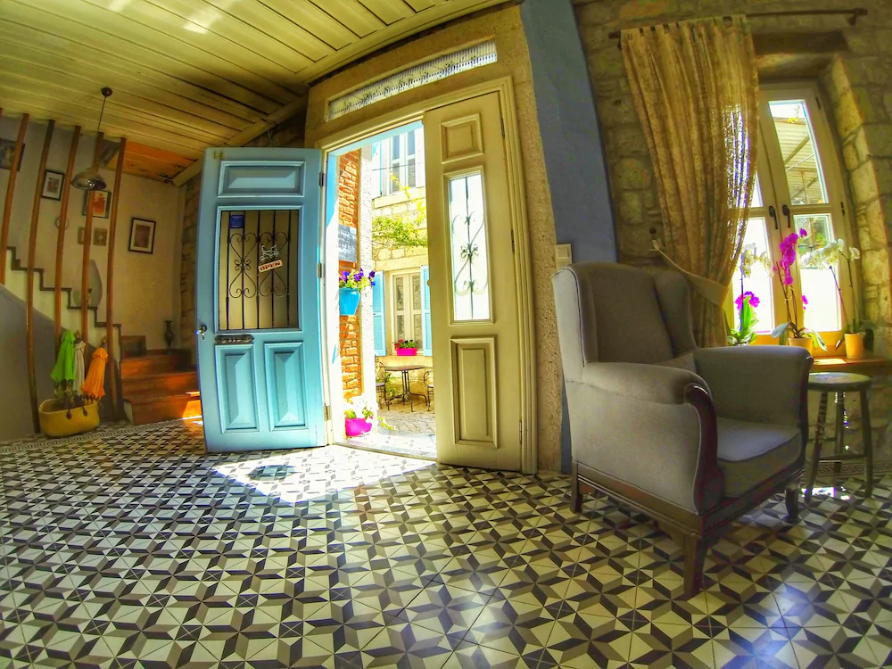 Maison D'Azur Boutique Hotel