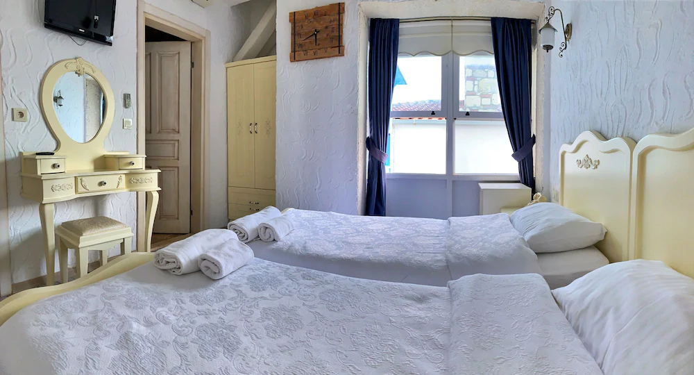 Maison D'Azur Boutique Hotel