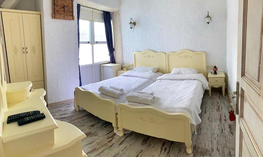 Maison D'Azur Boutique Hotel