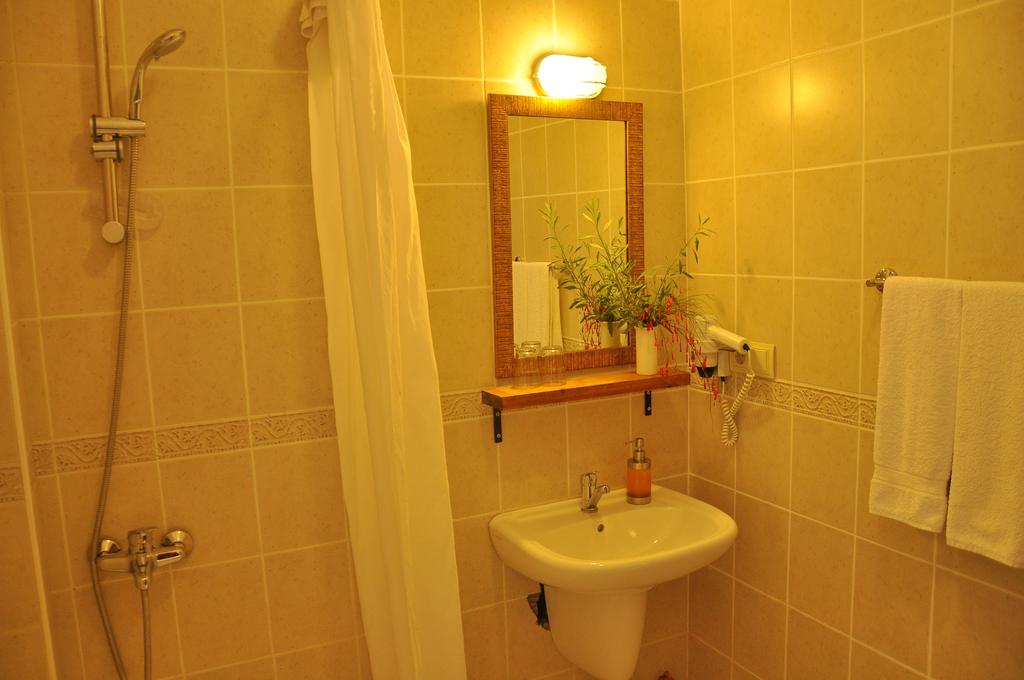 Han Sarigerme Hotel