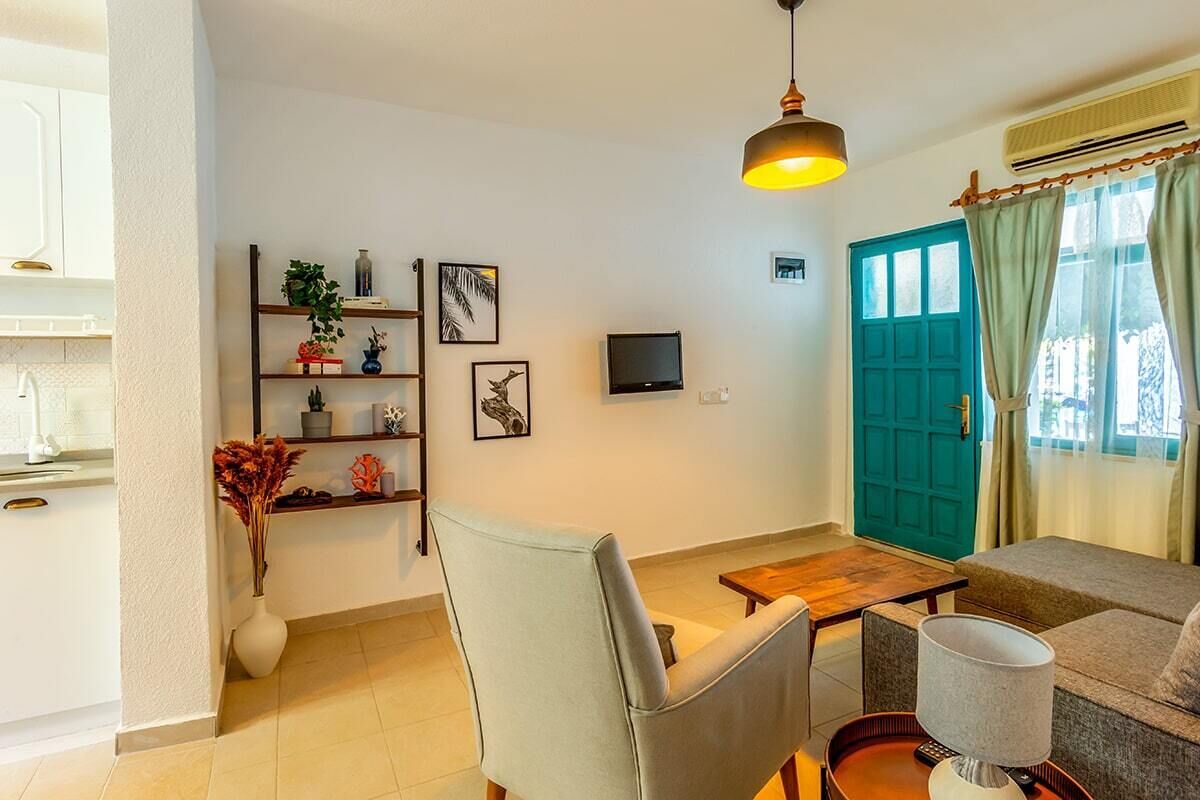 Avlu Butik Otel Palamutbuku