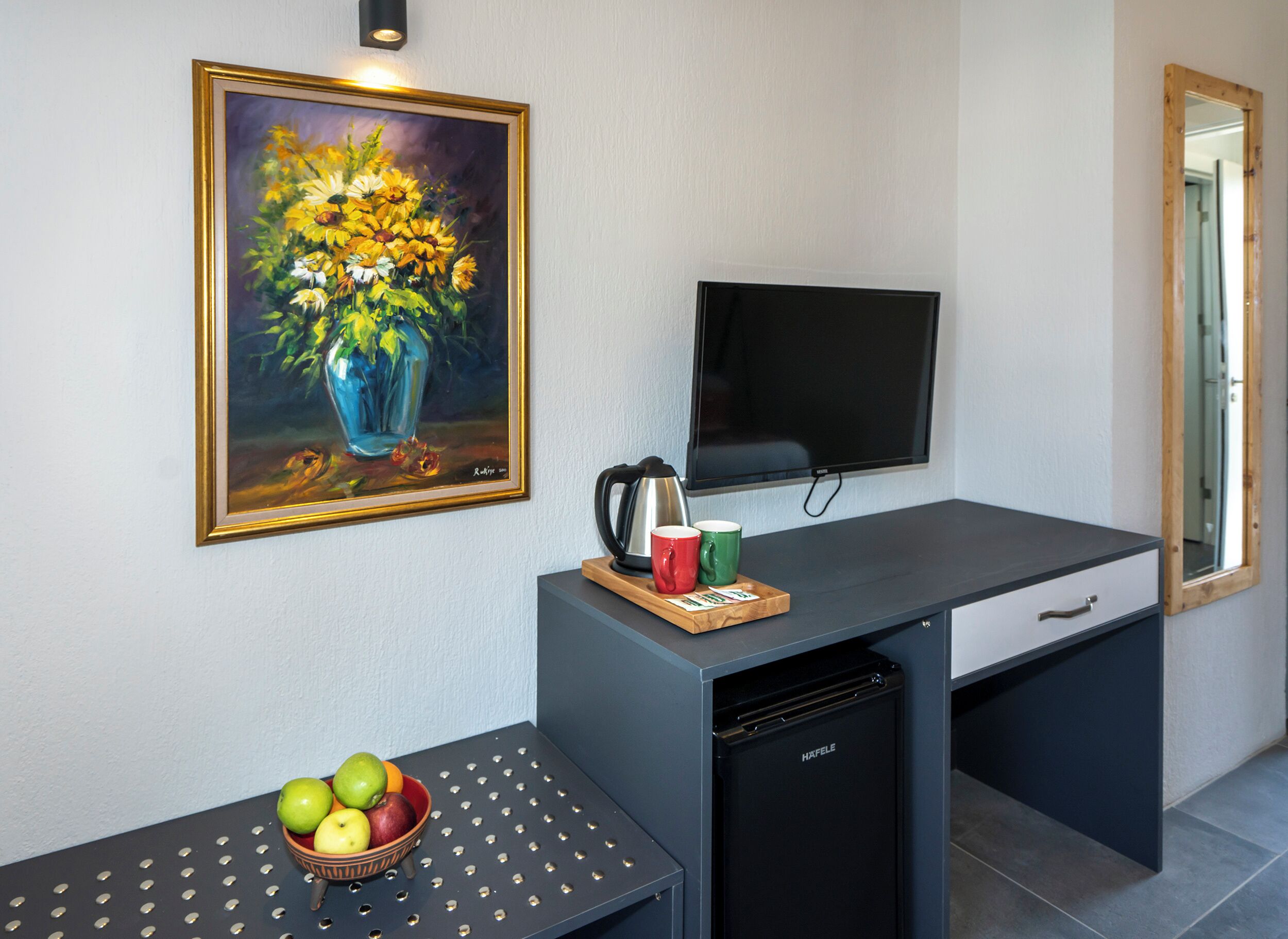 Dadya Bora Hotel