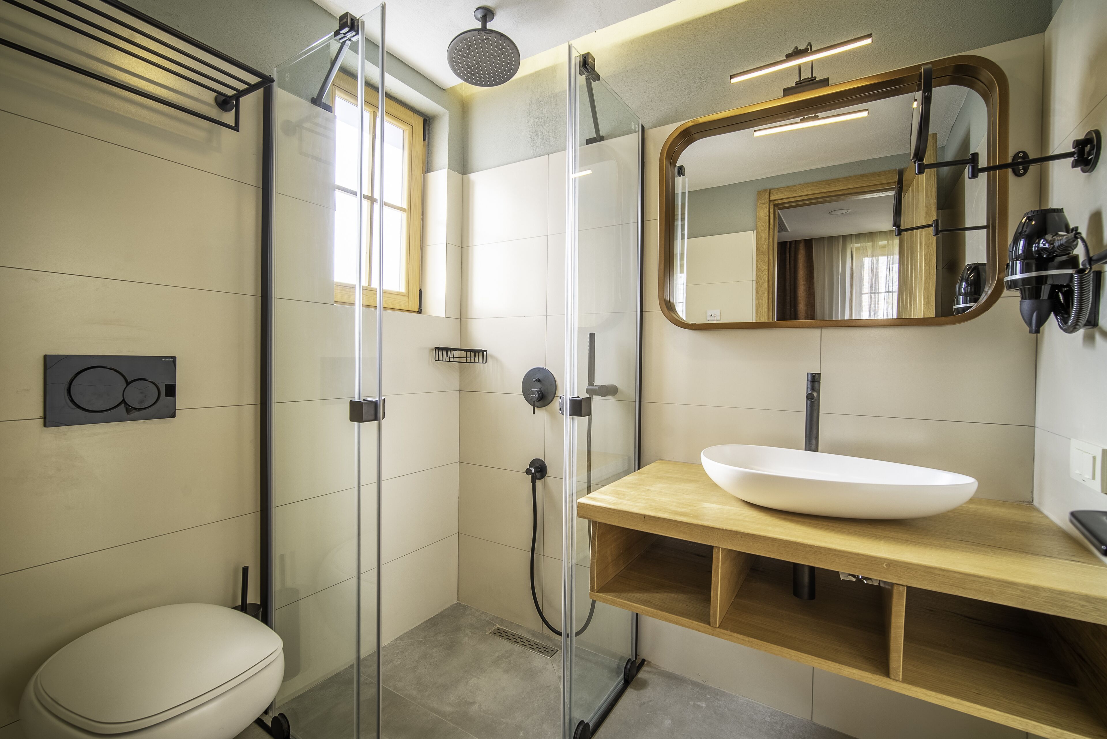 Zeyt Inn Hotel