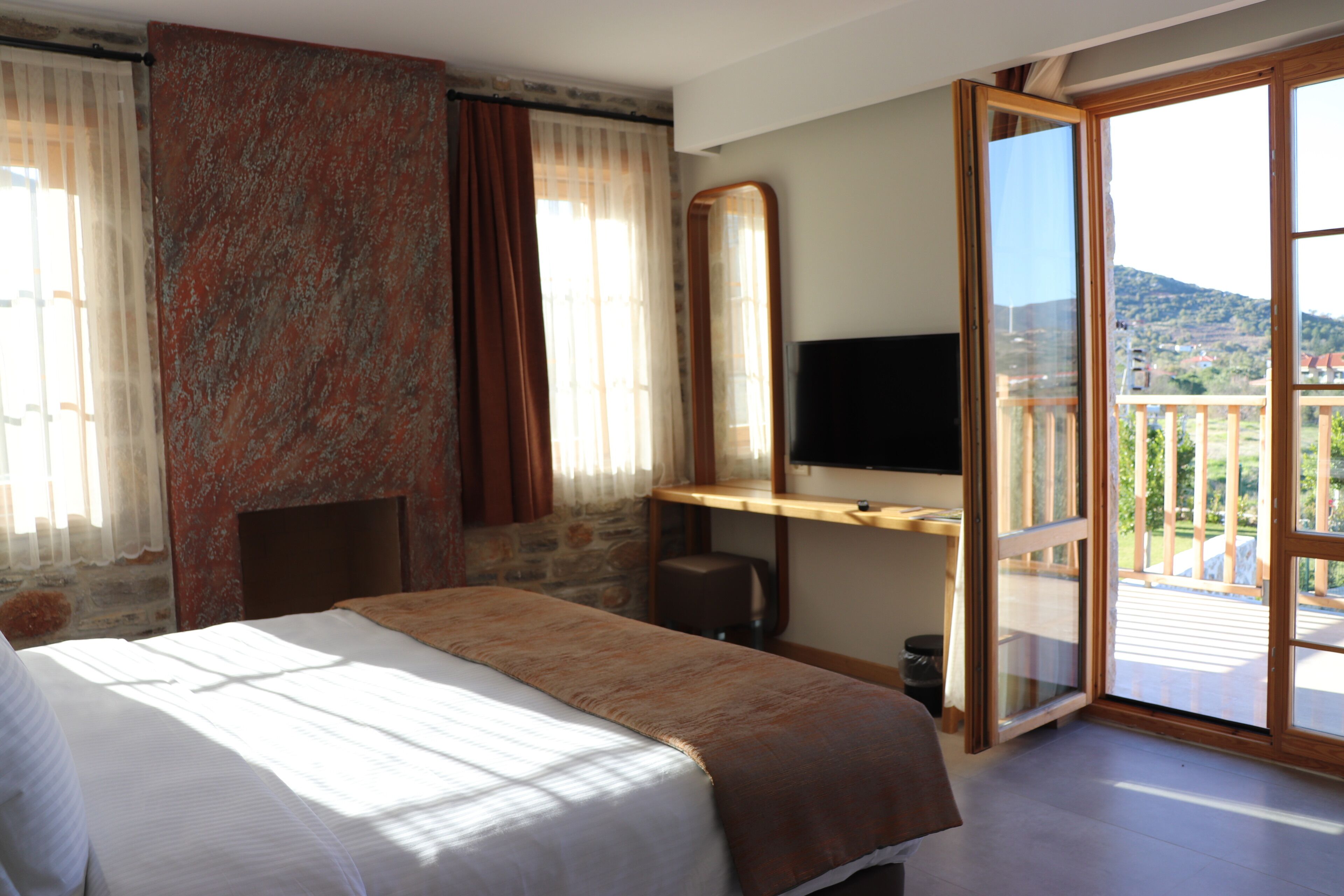 Zeyt Inn Hotel