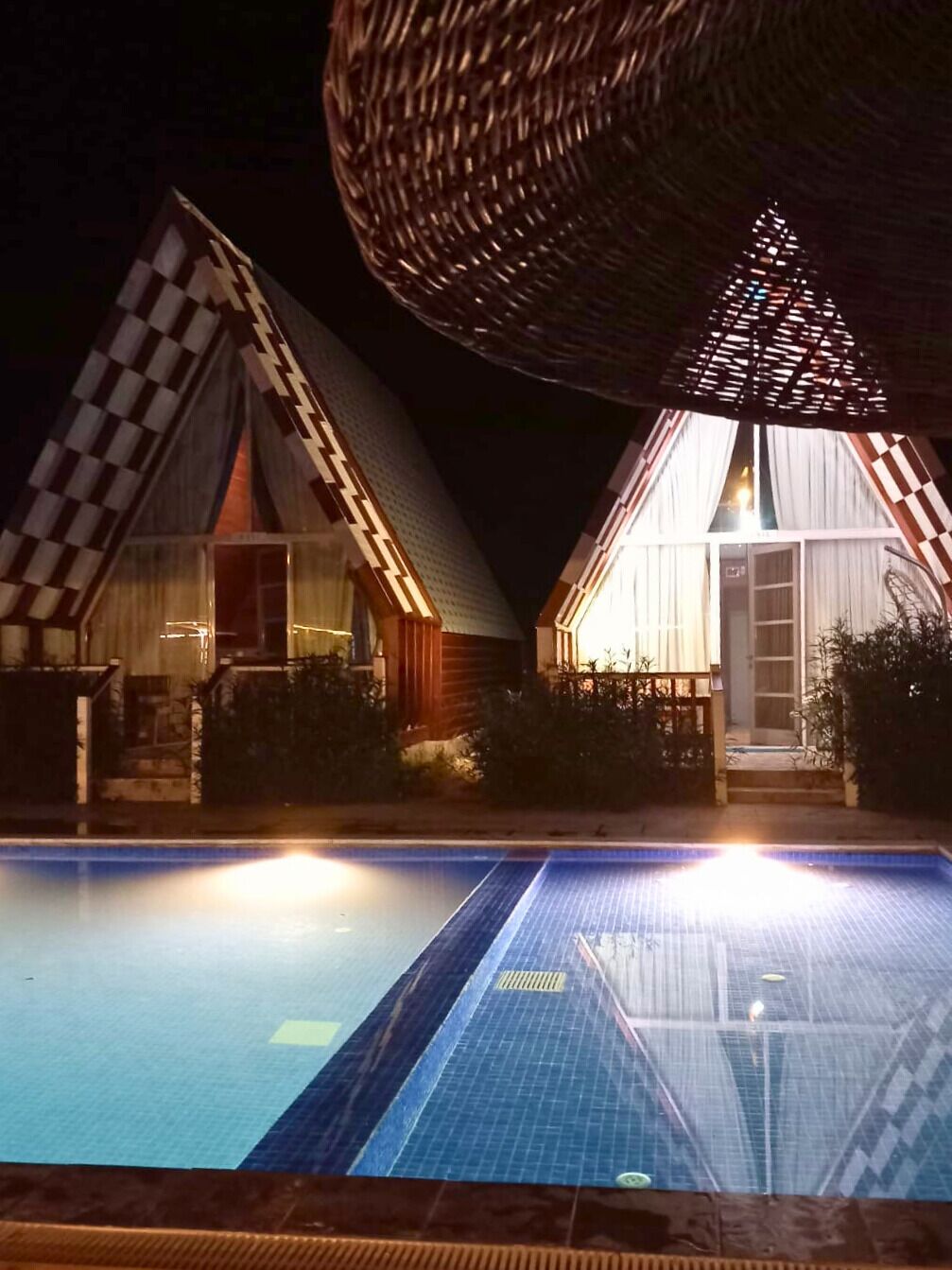 Bu Bungalow Hotel