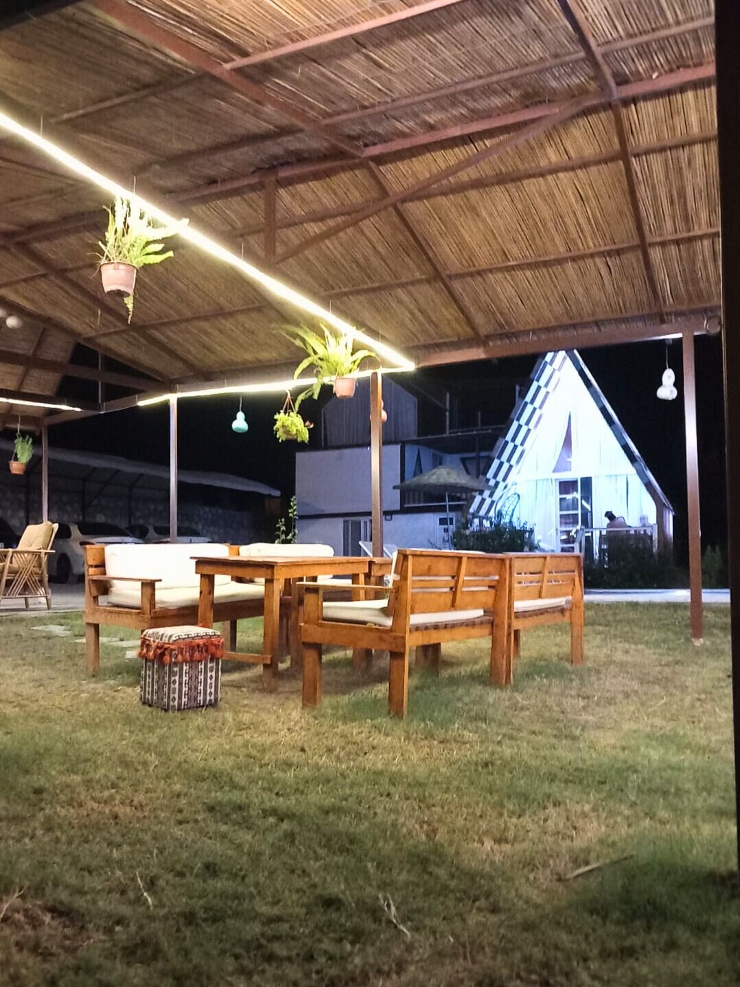 Bu Bungalow Hotel