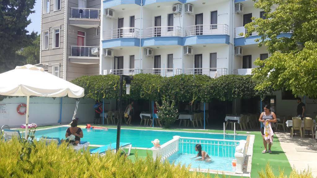Golden Beach Hotel