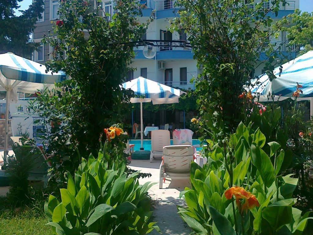 Golden Beach Hotel