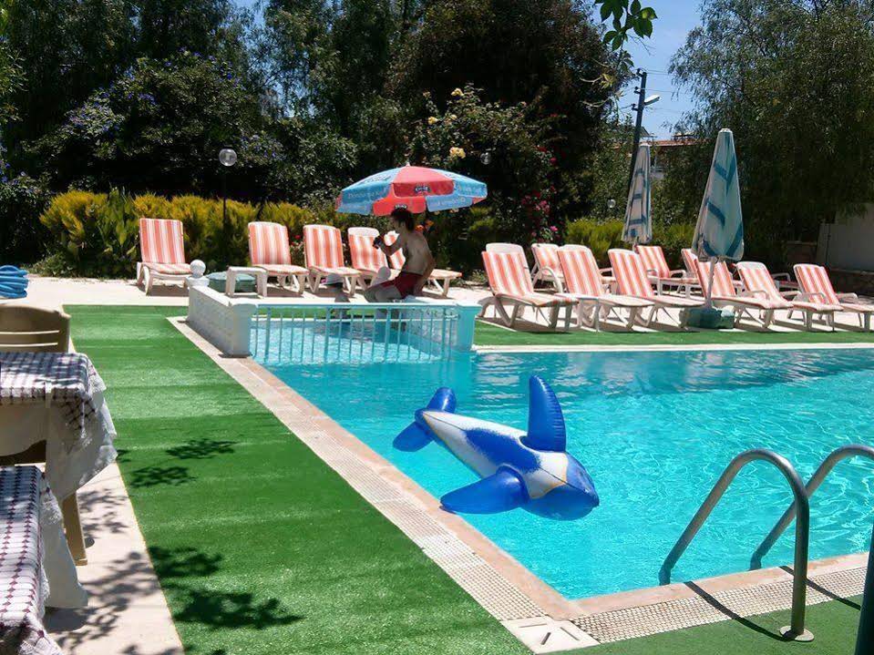 Golden Beach Hotel
