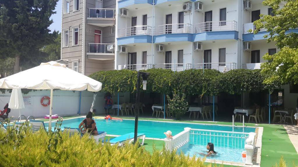 Golden Beach Hotel