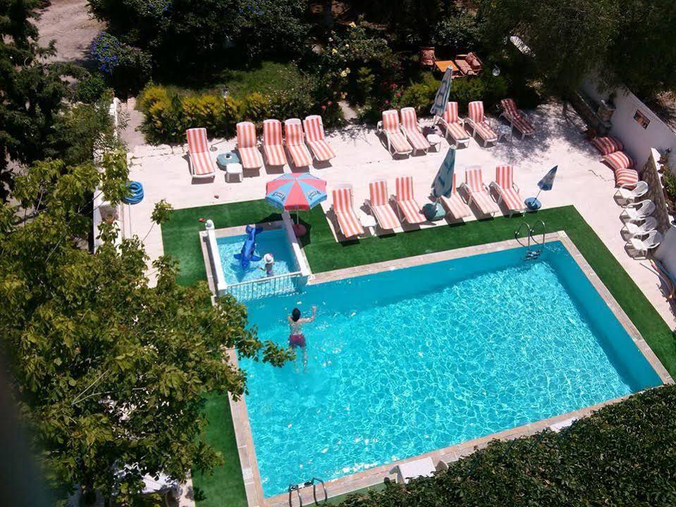 Golden Beach Hotel