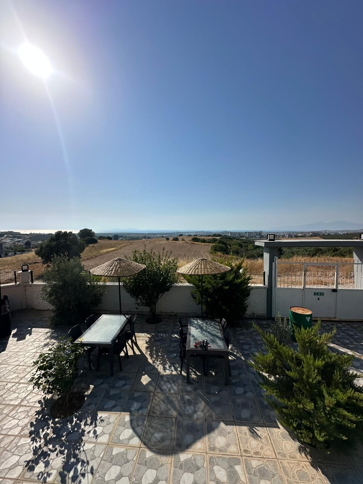 Mavi Restaurant & Apartments 3
